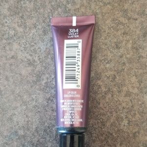 L'Oreal Makeup - L'Oreal matte metallic lip paint L'Oreal Makeup - L'Oreal matte metallic lip paint